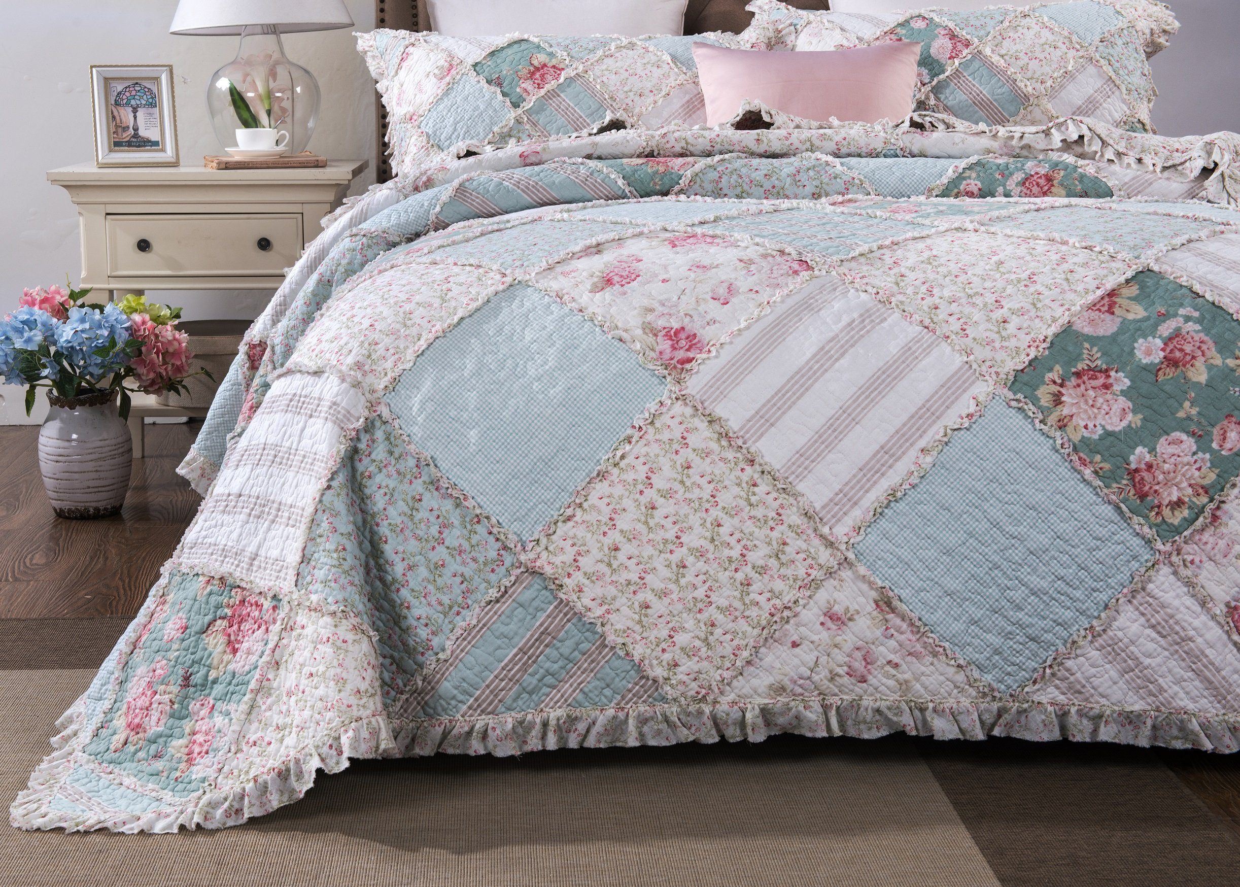 DaDa Bedding Hint of Mint Floral Pastel Cotton Patchwork Ruffle Bedspread Set (JHW-3036)